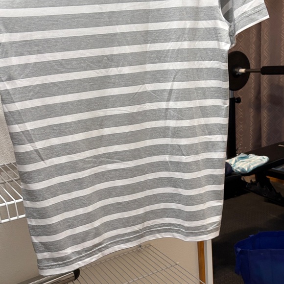 Under Armour Men's Light Gray and White Polo Shirt - Picture 7 of 7